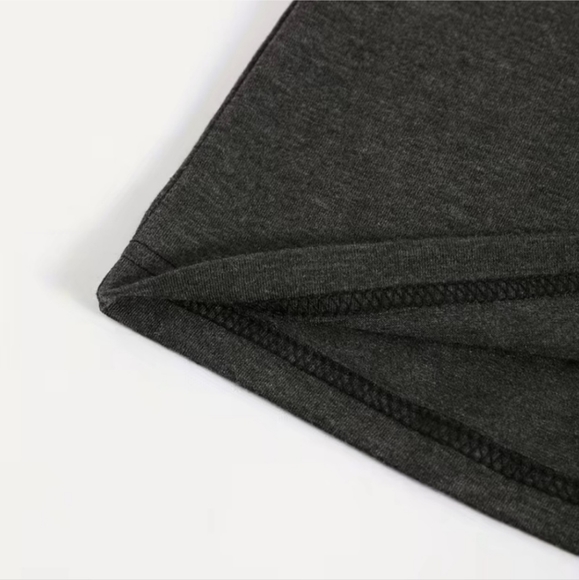 Vintage 1982 Cassette Tape Print T-Shirt - Picture 6 of 7